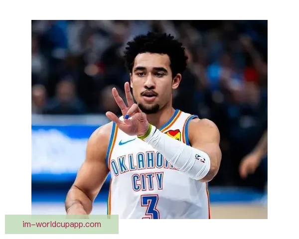 雷霆迎来12连胜亚历山大22分领衔杰威复出大胜76人延续联盟最长连胜纪录